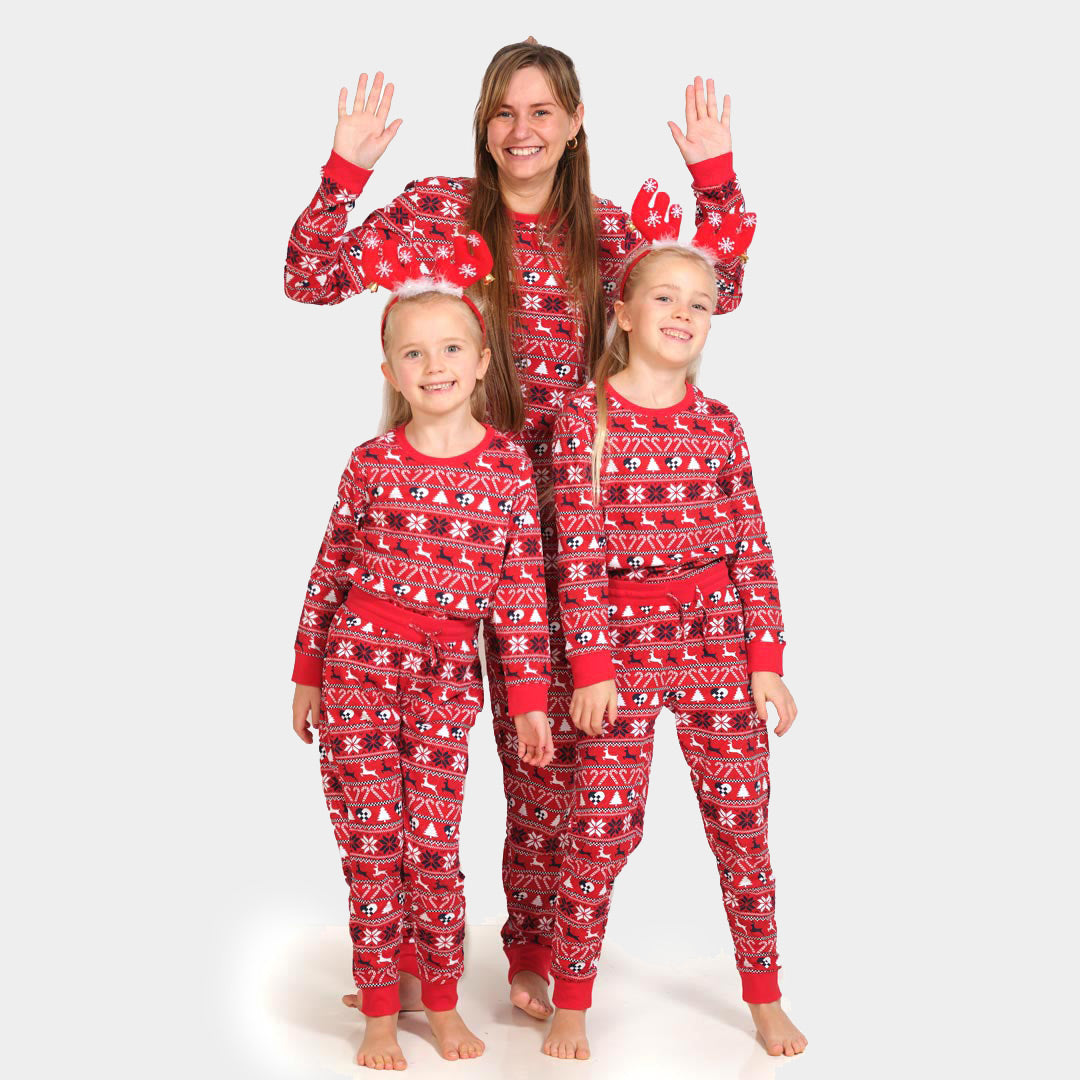 Kinder Weihnachtspyjama in Rot mit Rentieren und Weihnachtsbäumen aus Bio-Baumwolle Familie