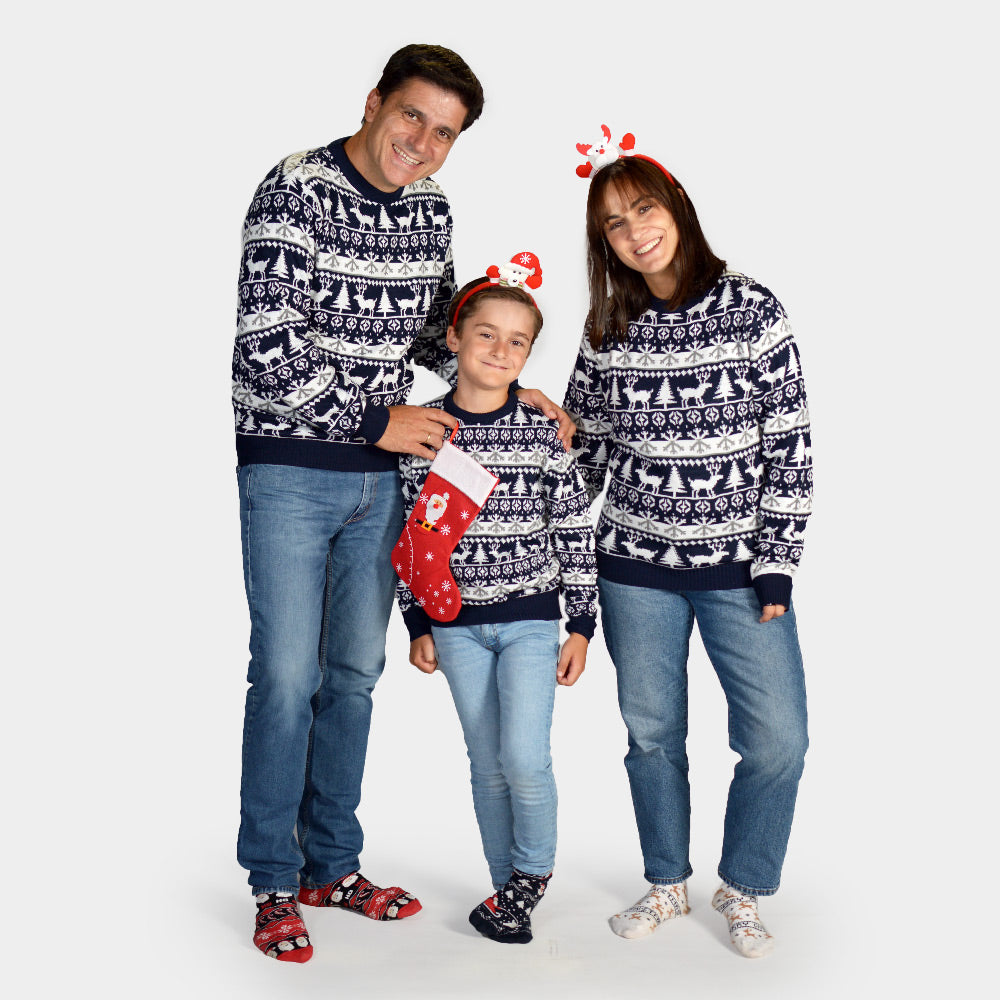Familien Weihnachtspullover Blau mit Rentieren und Weihnachtsbäumen