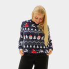 Weihnachtspullover Blau Damen mit Bäumen, Schneemännern und Weihnachtsmann
